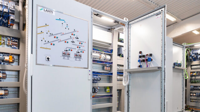 Control system update - complete replacement or modernization?